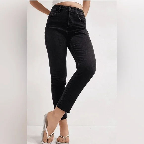 URBAN OUTFITTERS BDG Dillon High-Rise Slim Straight Black Jeans Sz 27 - Picture 1 of 9